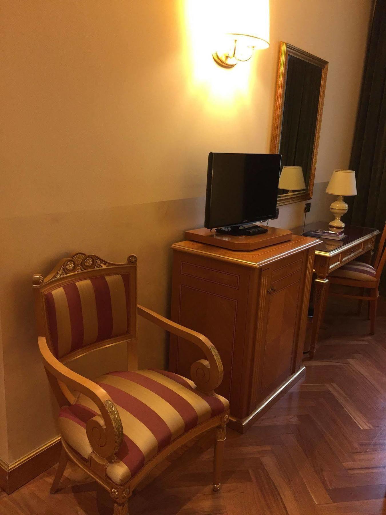 Marconi 4* Milán